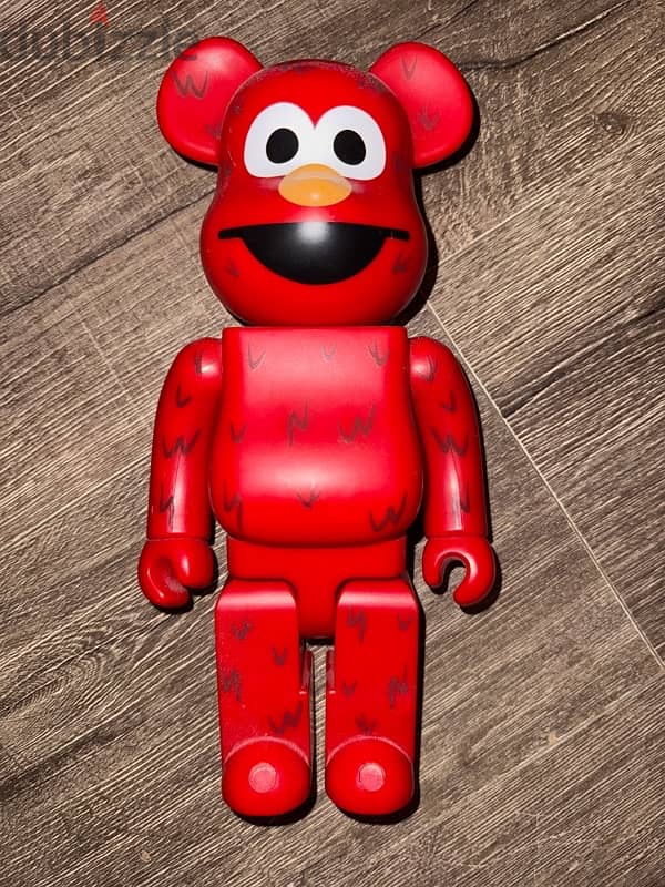 elmo bear brick red 1