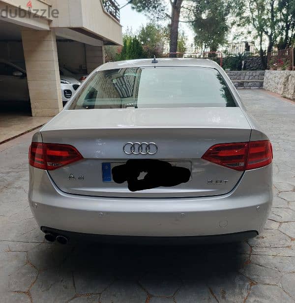 Audi A4 2009 1