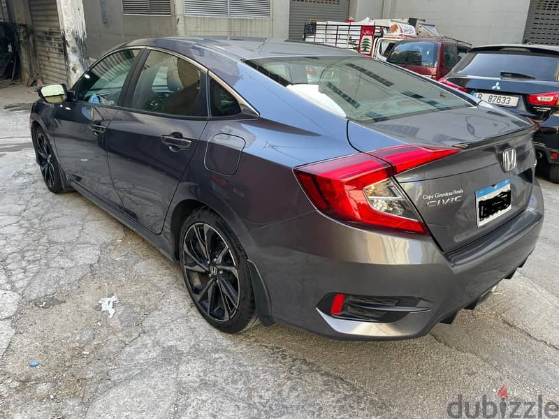 Honda Civic Sedan 2020 Sport 7