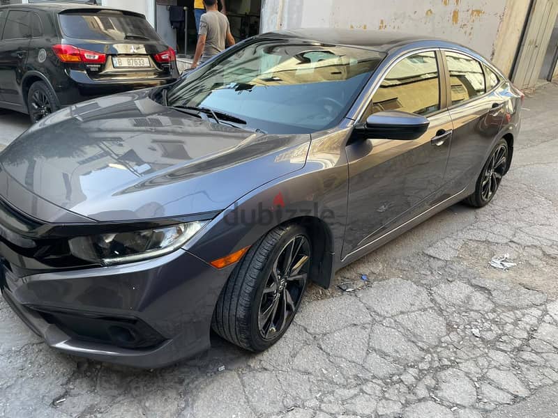 Honda Civic Sedan 2020 Sport 8