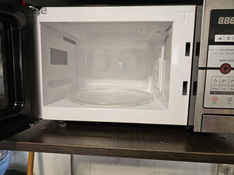 microwave 3