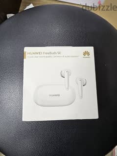 Earphone buds SE crystal clear sound 24 hours of audio playback 0