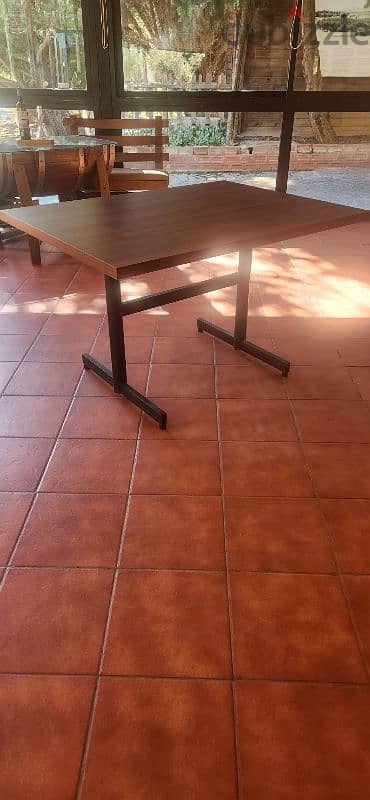 restaurant tables and chairs 3