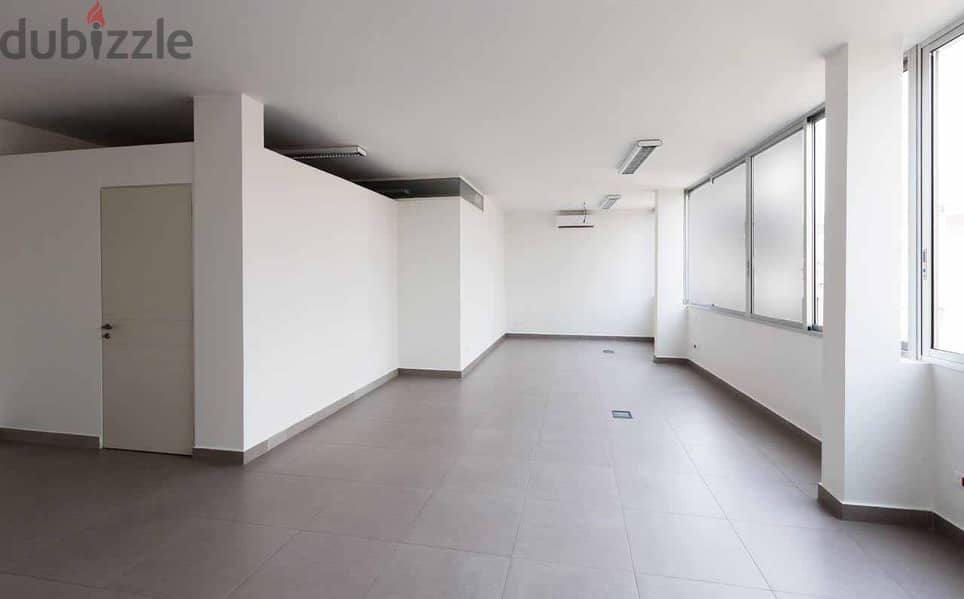 SPACIOUS OFFICE IN HAMRA PRIME (210SQ) 6 LARGE ROOMS , (HAMR-191) 1