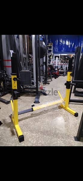 Bench & Squat Rack adjustable NEW 120$ available in red & yellow 1