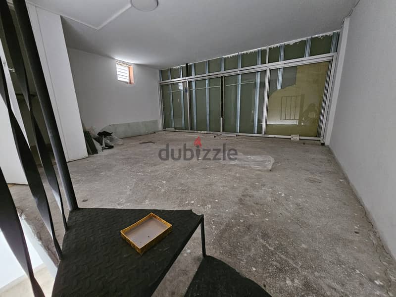 RWB343MT - Shop for rent in Jbeil 1