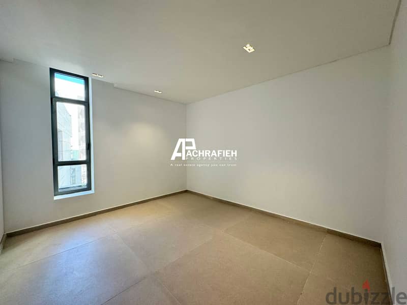 230 Sqm + 90 Sqm Terrace - Apartment for Rent in Achrafieh 13