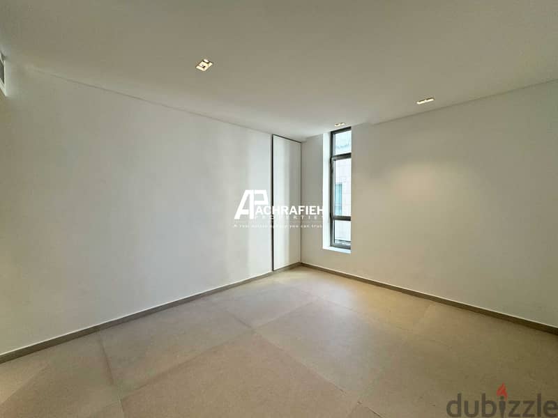 230 Sqm + 90 Sqm Terrace - Apartment for Rent in Achrafieh 16