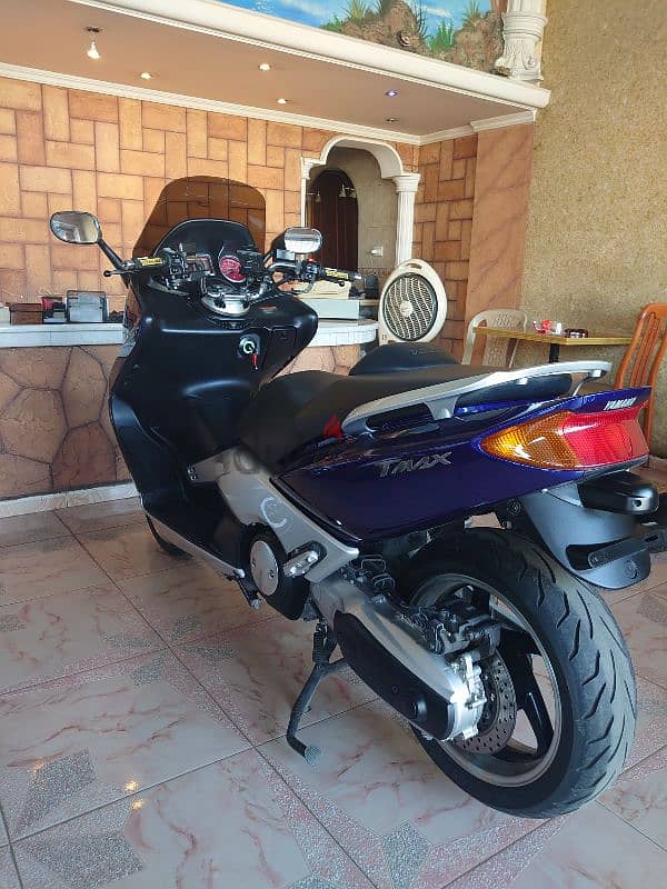 Yamaha tmax 2