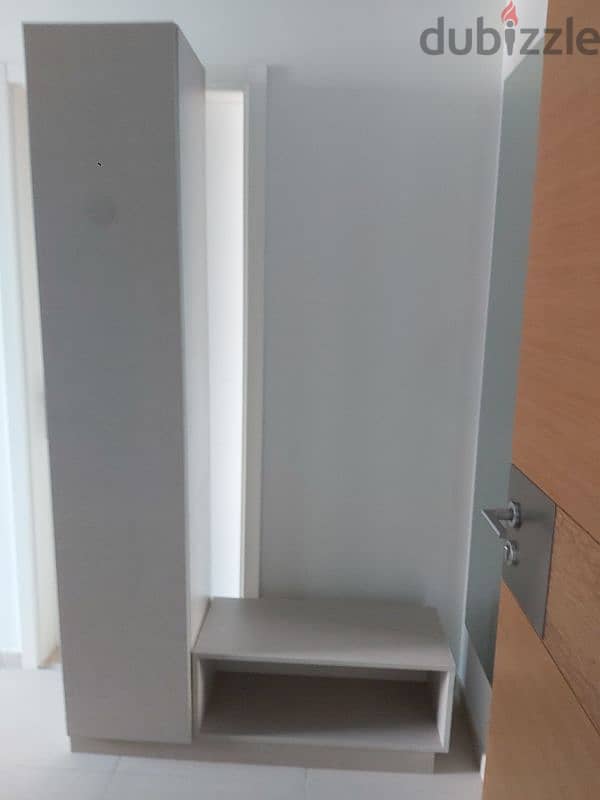 cupboard with bench 0