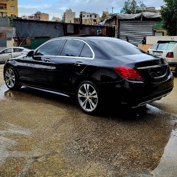 MERCEDES BENZ C300 AMG 4MATIC 99000 MILES 2015 اجنبية خارقة 1