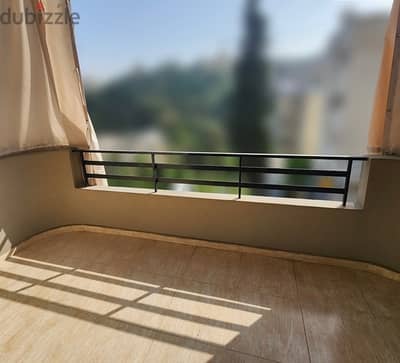 Apartment for sale in Awkar with balcony