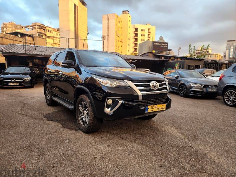 Toyota Fortuner 2016 0