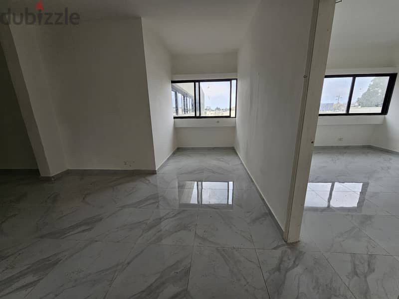 RWB170MT - Office for rent in Jbeil Town 2