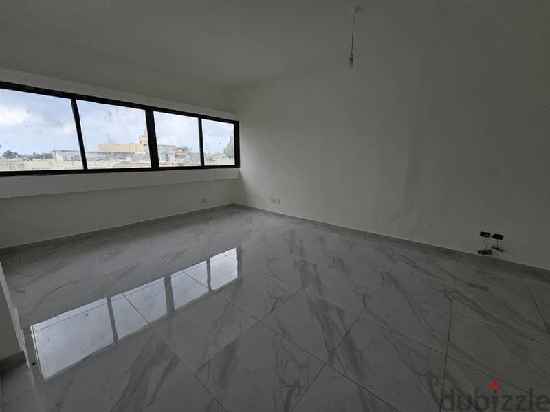 RWB170MT - Office for rent in Jbeil Town 3