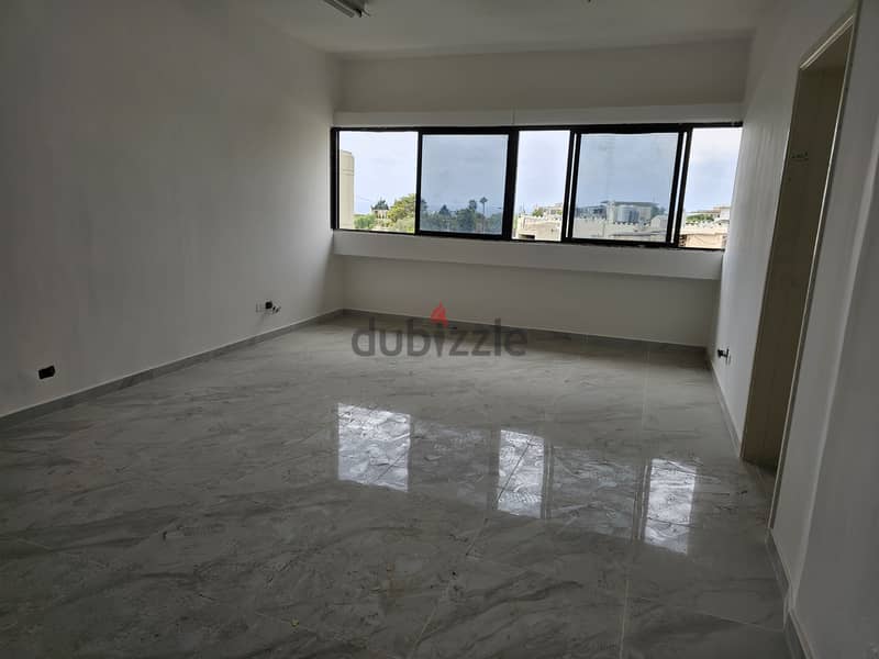 RWB170MT - Office for rent in Jbeil Town 5