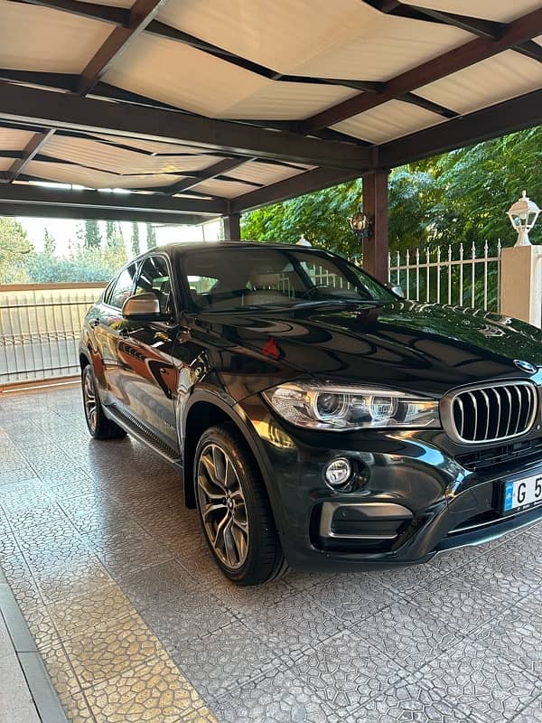 BMW X6 2016/M package 0