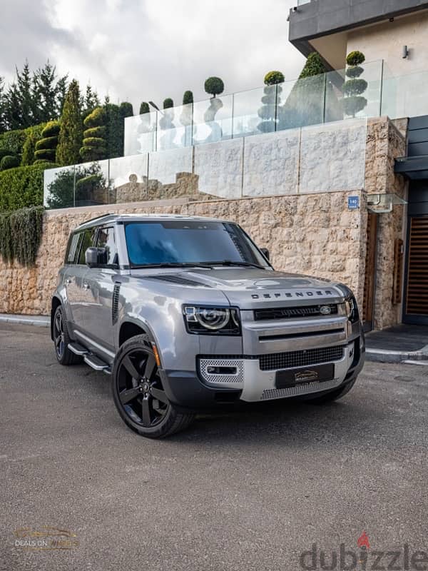 Land Rover Defender 2020 P400 HSE , Highly Specced , Like New 12