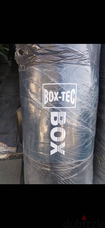 Boxing bag 1 meter New 54$ 1