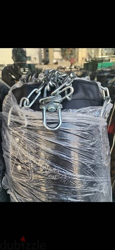 Boxing bag 1 meter New 54$ 2