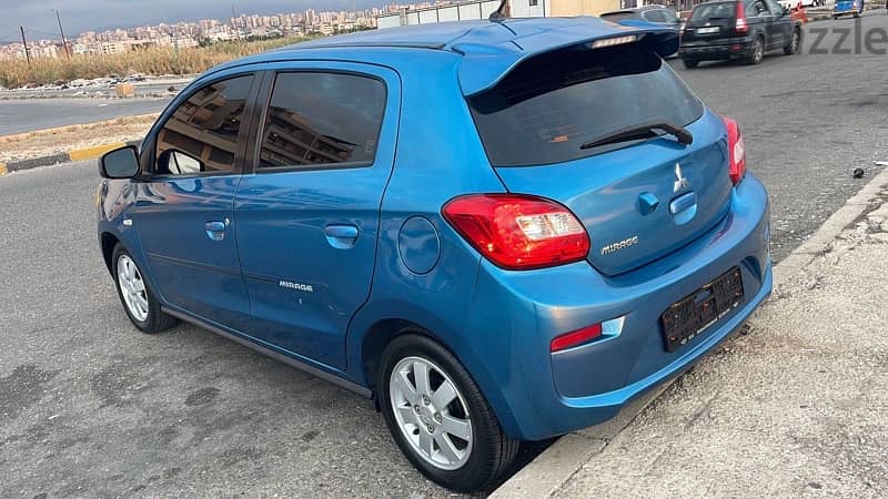 Mitsubishi Mirage 2020 7