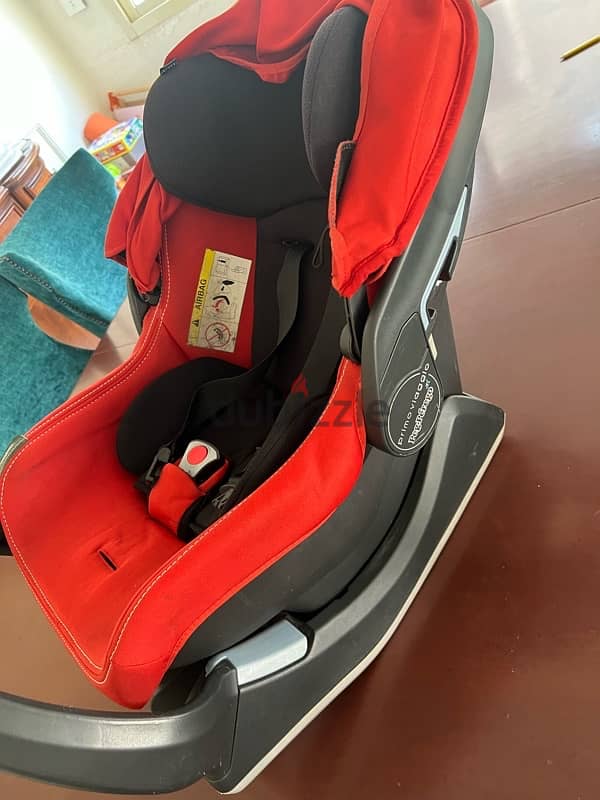 Pegperego made in italy car seat 2