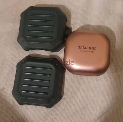 Samsung S9+ and Galaxy Buds Live