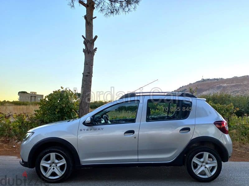 2017 Renault Sandero Stepway 6