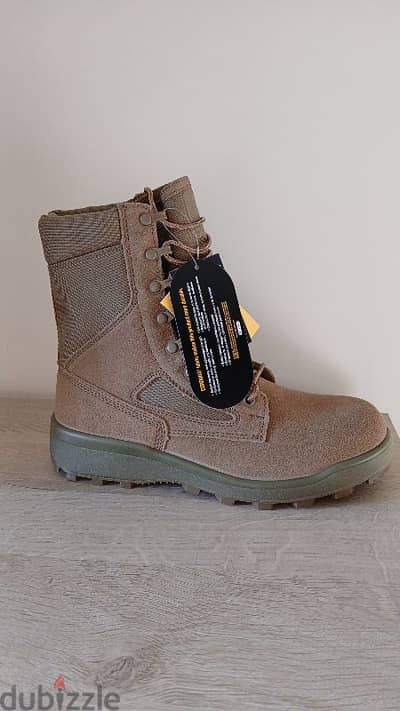 Army boots size 42