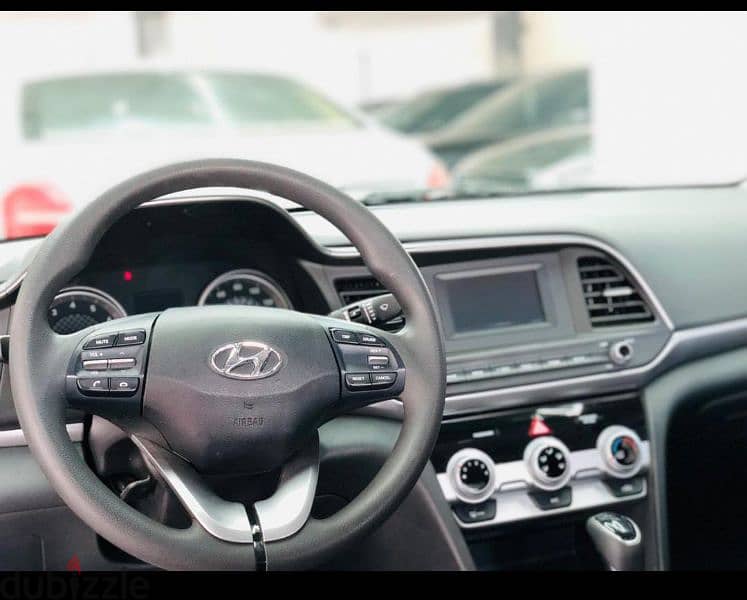 Hyundai Elantra 2019 7