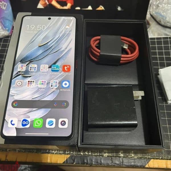 Nubia Zte Z50 S Pro ( 1 Terra / 12 ram ) Used Like New 3