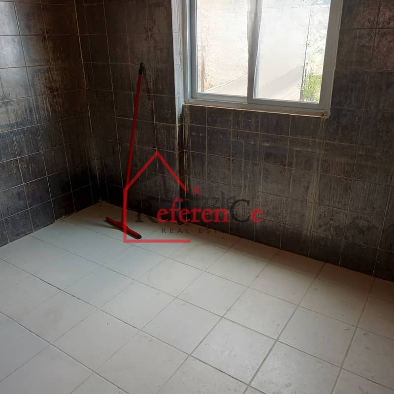 Very prime location apartment in Annaya شقة بموقع مميز جدا في عنايا 5