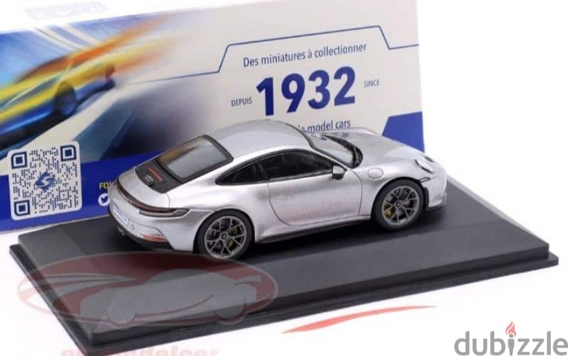 Porsche 911(992) GT3 Touring diecast car model 1;43. 4