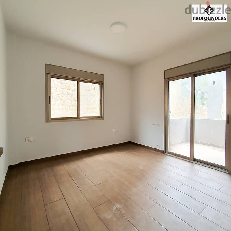 Apartment for Sale in Jouret El Ballout شقة للبيع في جورة البلوط 4