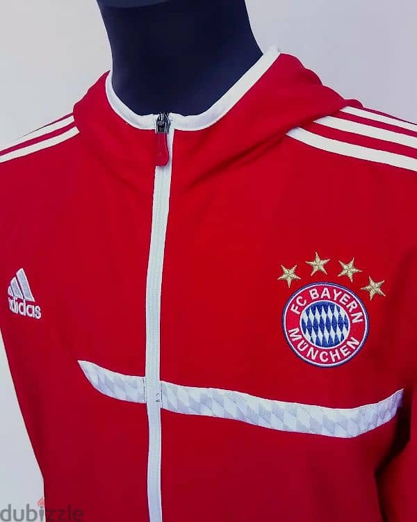 Original "Bayern Munich" 2013/14 Adidas Red Jacket Size Men Med/Lar 2