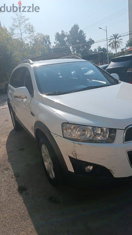 Chevrolet Captiva 2012 super clean 4 cylinder 1