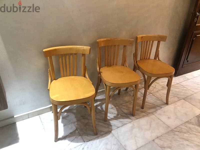 3 vintage bamboo chairs in excellent condition. 100$ 0