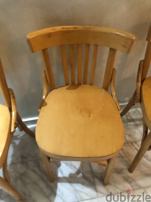 3 vintage bamboo chairs in excellent condition. 100$ 1