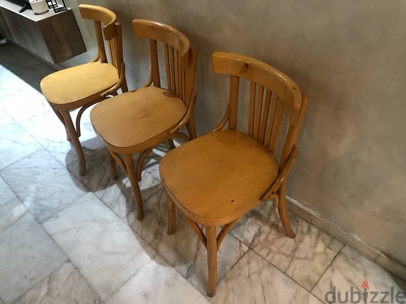 3 vintage bamboo chairs in excellent condition. 100$ 2