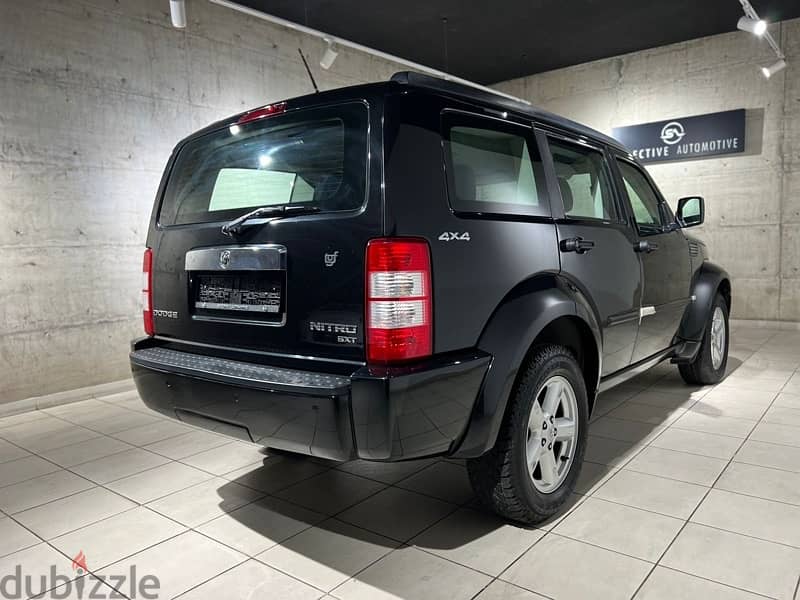 Dodge Nitro 2011 company source 60,000km only 9