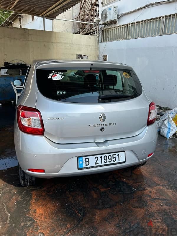 Renault Sandero 2015 5