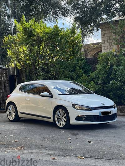 Volkswagen Scirocco very low mileage !