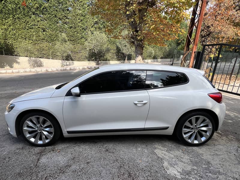 Volkswagen Scirocco 2011 4