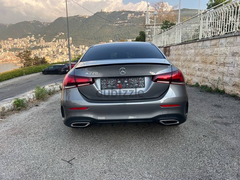 2020 Mercedes-Benz A220 AMG Look - Gray/Black - Clean Carfax/ 0 Acc 4