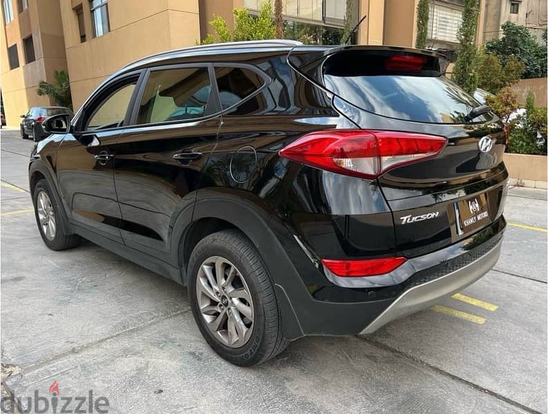 Hyundai Tucson AWD 88k kms One owner 4