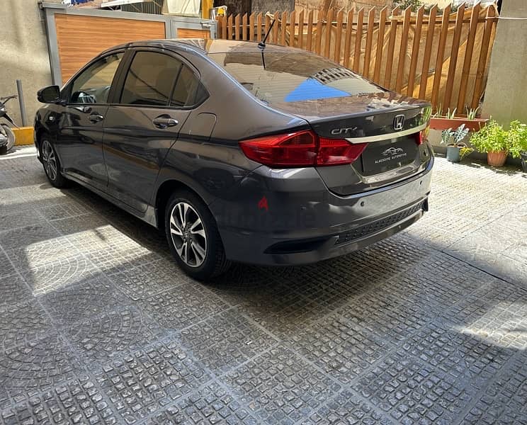 Honda City 2018 3