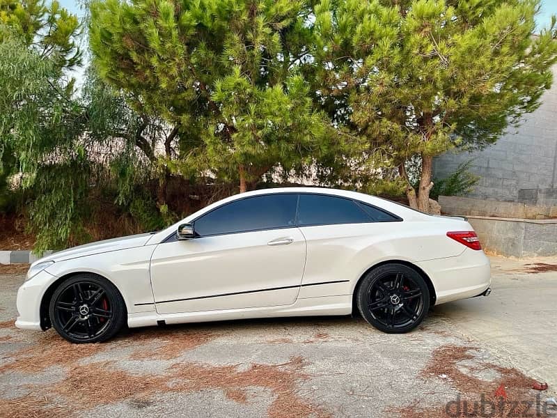 Mercedes-Benz E-Class 2011 3