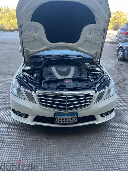 Mercedes-Benz E-Class 2010 4