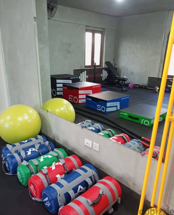 Gym used and new equipment 03027072  معدات نوادي رياضيه مستعمل وجديد 2