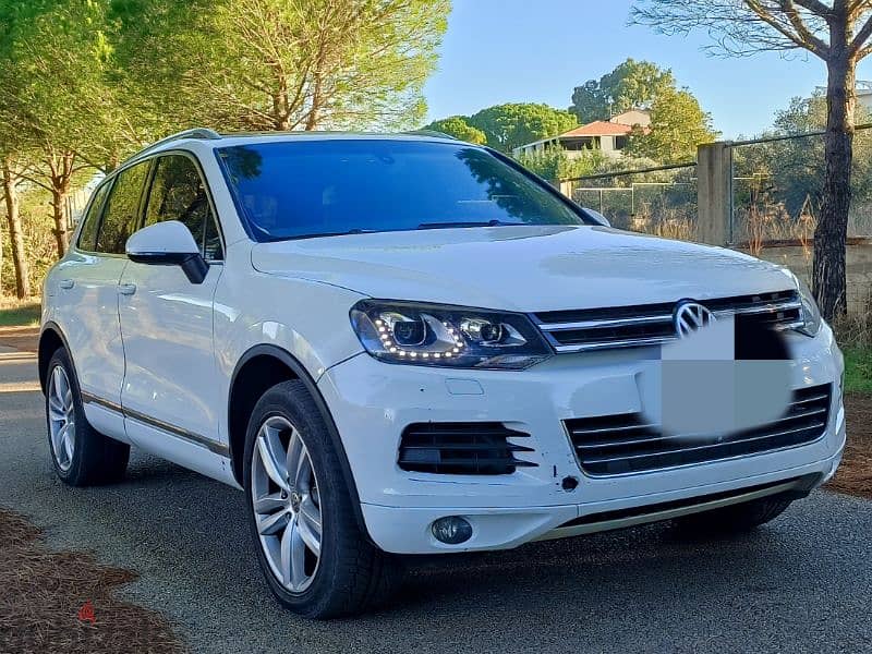 Volkswagen Touareg 2 2013 1